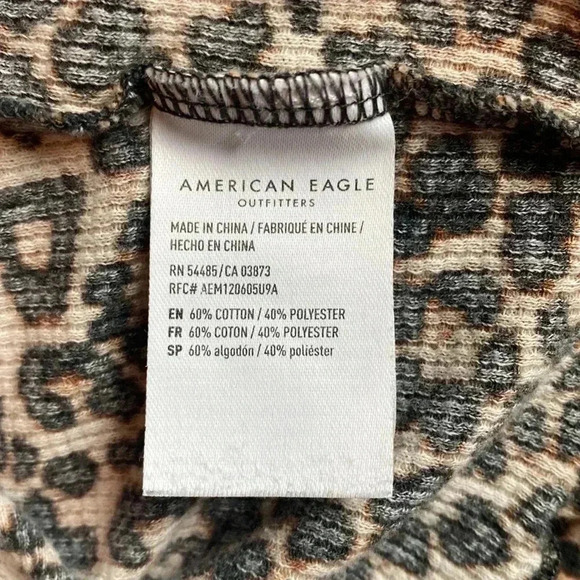 American Eagle Leopard Print Crop Top Size Large - Picture 5 of 7
